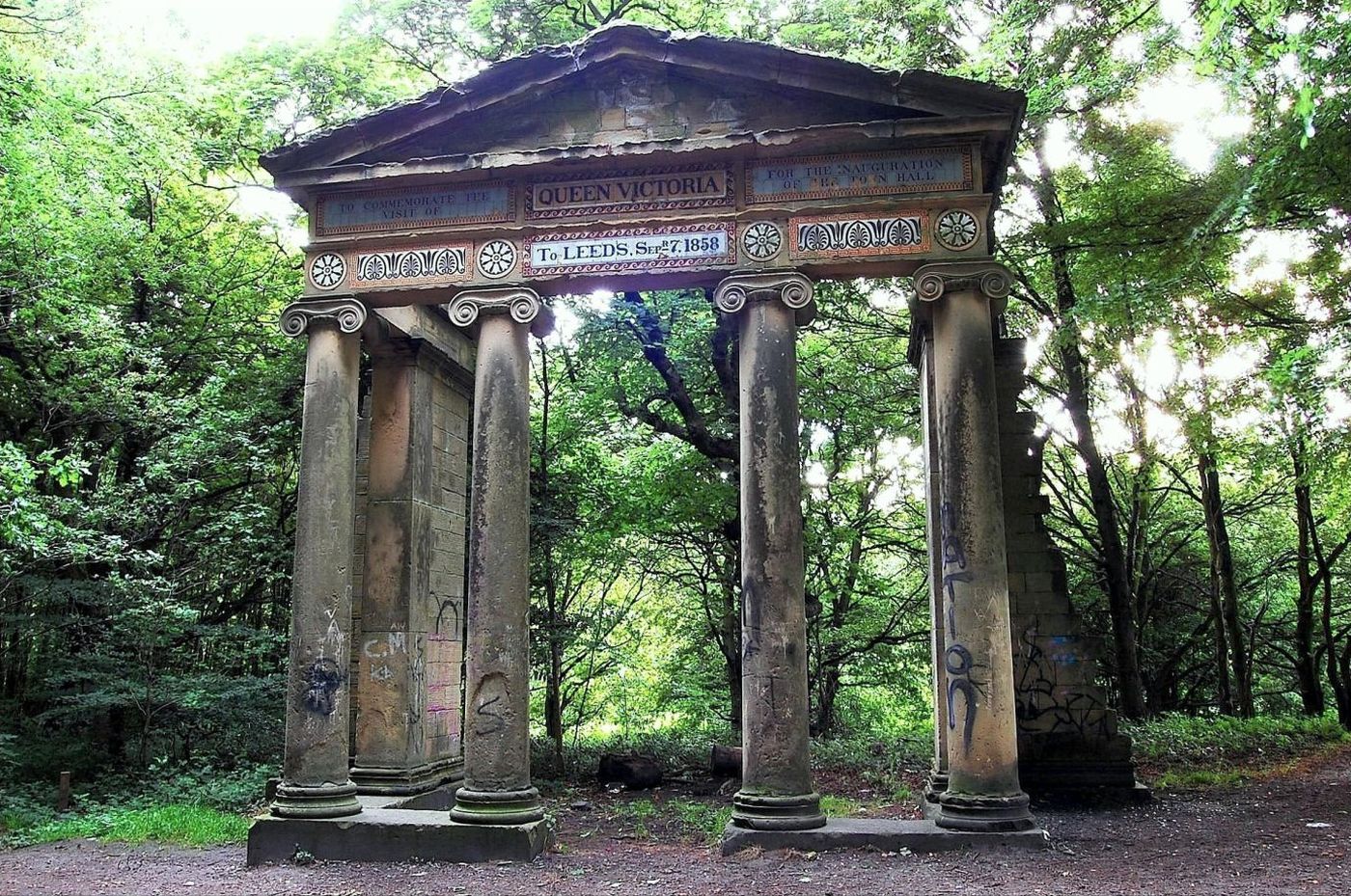 Victoria Arch